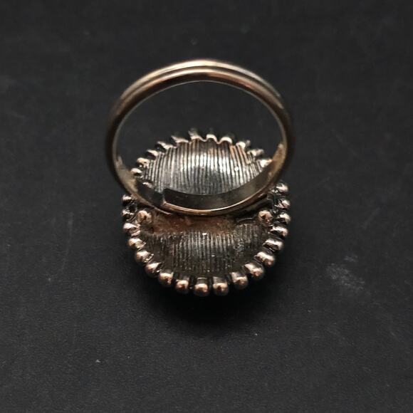 Vintage Black Cabochon Silver Tone Oval Ring Size 6.25 Adjustable - Picture 8 of 10